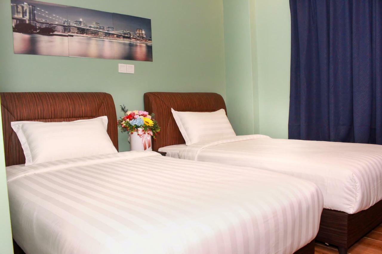 Good 9 Hotel - Bukit Dahlia Джохор-Бару Екстер'єр фото